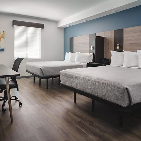 Stayapt Suites Pensacola-Uwf/Florida Hospital Area Ferry Pass Экстерьер фото